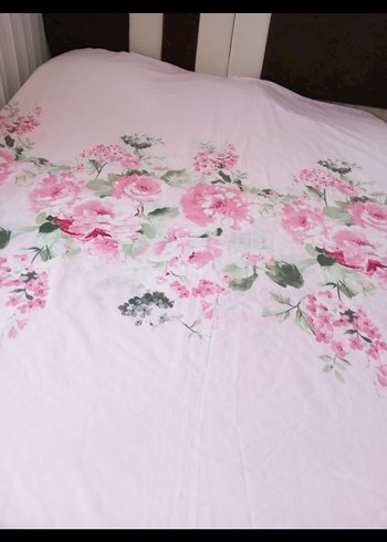 Pembe Çiçek Desenli Yatak Örtüsü - Görsel 3