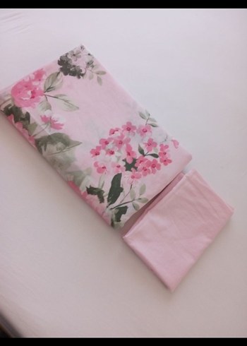 Pembe Çiçek Desenli Yatak Örtüsü - Görsel 4