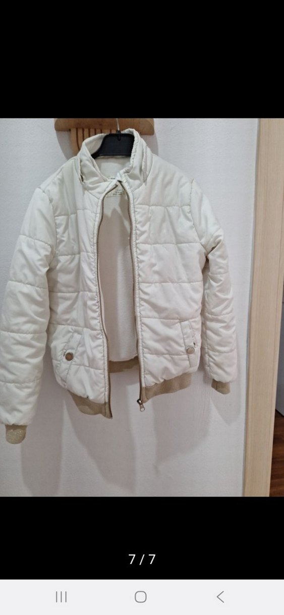 Düğmeli Beyaz Kısa Kadın Mont - Görsel 5