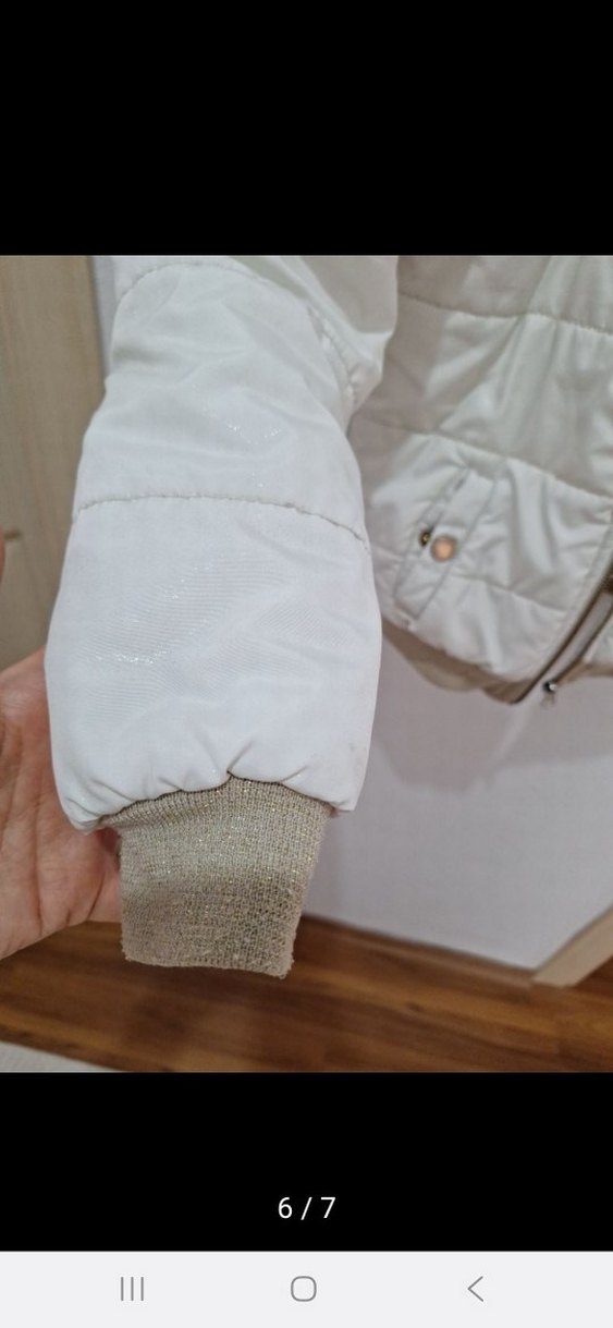 Düğmeli Beyaz Kısa Kadın Mont - Görsel 3