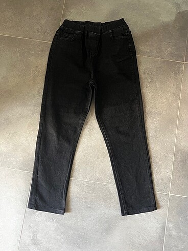 11-12 yaş yepyeni beli lastikli kot pantolon