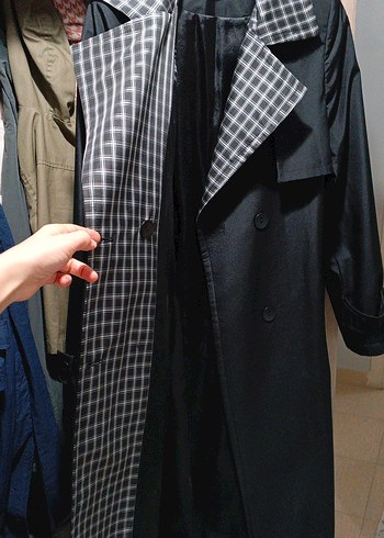 Kemerli Siyah Ekoseli Uzun Kadın Trençkot - Görsel 7