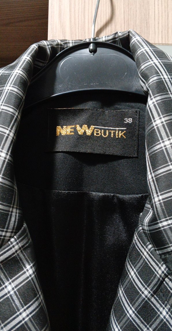 Kemerli Siyah Ekoseli Uzun Kadın Trençkot - Görsel 2