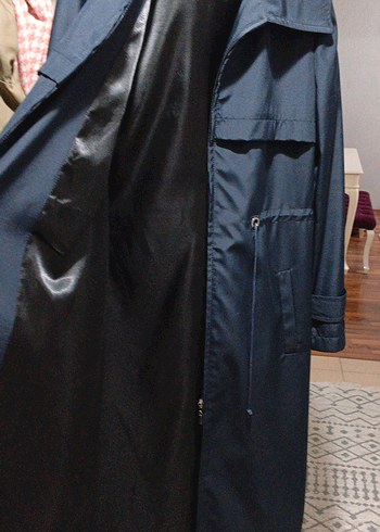 Kadın Lacivert Uzun Belden Kemerli Yağmurluk - Görsel 4