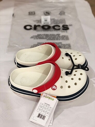 Crocs ????????????