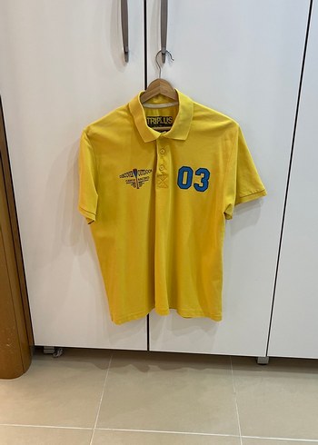 Sarı Düğmeli Erkek Polo Tişört