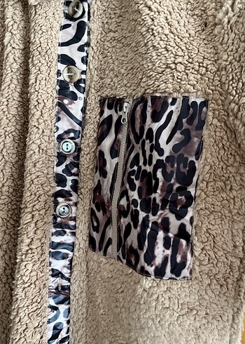 Kahverengi Leopar Detaylı Kadın Peluş Ceket sadece etiketini - Görsel 3