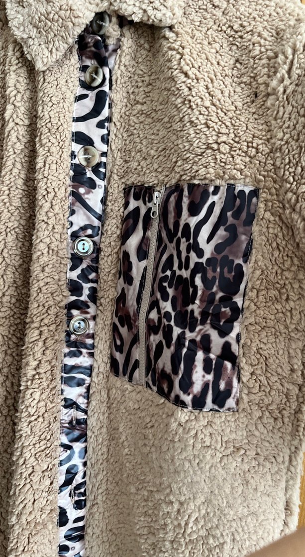 Kahverengi Leopar Detaylı Kadın Peluş Ceket sadece etiketini - Görsel 3