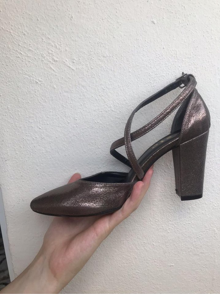 Sedefli Kahverengi Topuklu Ayakkabı - Görsel 4