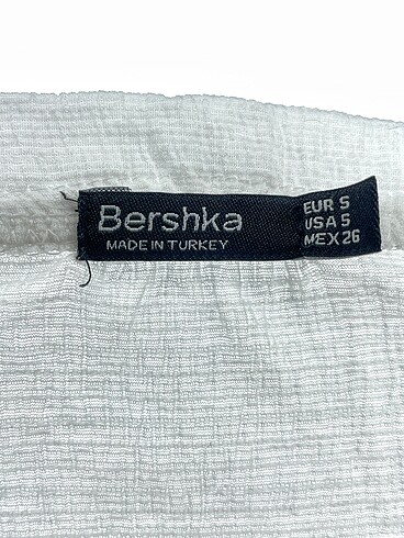 s Beden beyaz Renk Bershka Bluz %70 İndirimli.