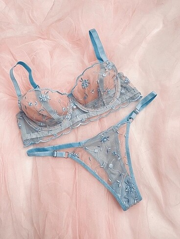 Diğer Çiçek Detaylı Mavi Bralet Takım | 90B