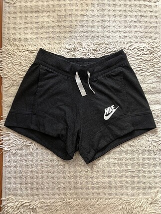 Nike şort