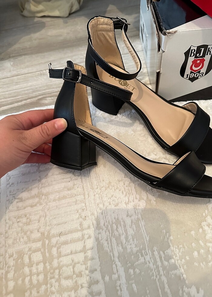 Kadın topuklu ayakkabı - Görsel 2