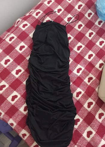 Siyah Drapeli Büzgülü Midi Elbise