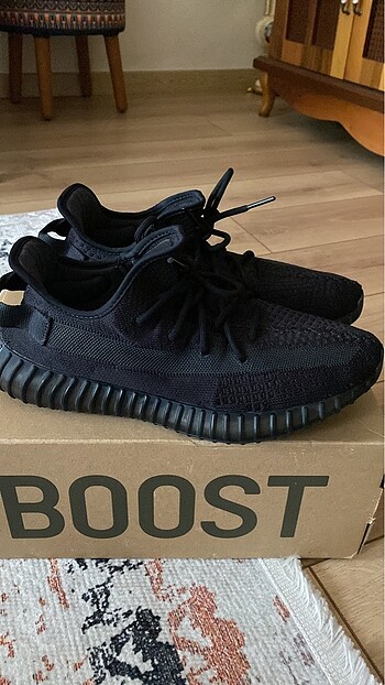 Adidas Yeezy 350 onyx