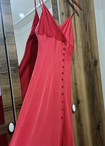 s Beden Hiç giyilmedi etiketi yok.Butikmerveaksoy dan alındı