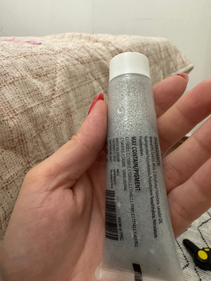 Gri Parlak Partiküllü Parlatıcı - Görsel 2