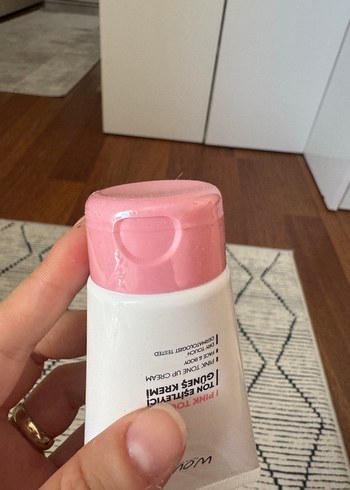  Beden Renk Wou Pink Touch Ton Eşitleyici Güneş Kremi SPF 50+