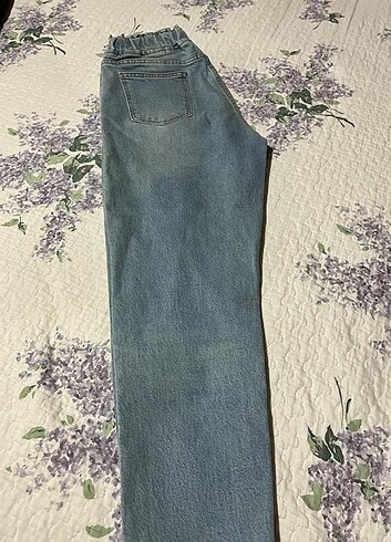 Diğer Paçası ve beli lastikli jean