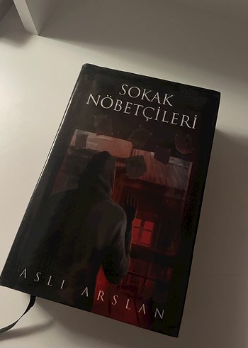Sokak Nöbetçileri - Aslı Arslan
