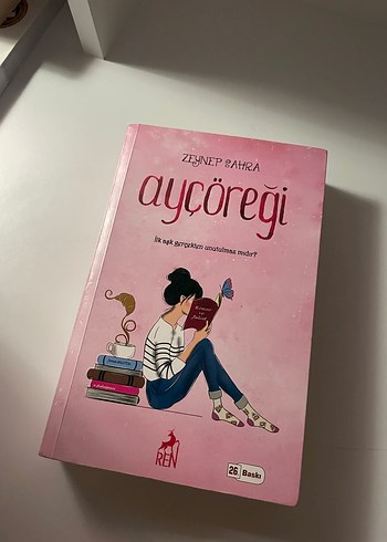 Ay Çöreği - Zeynep Sahra