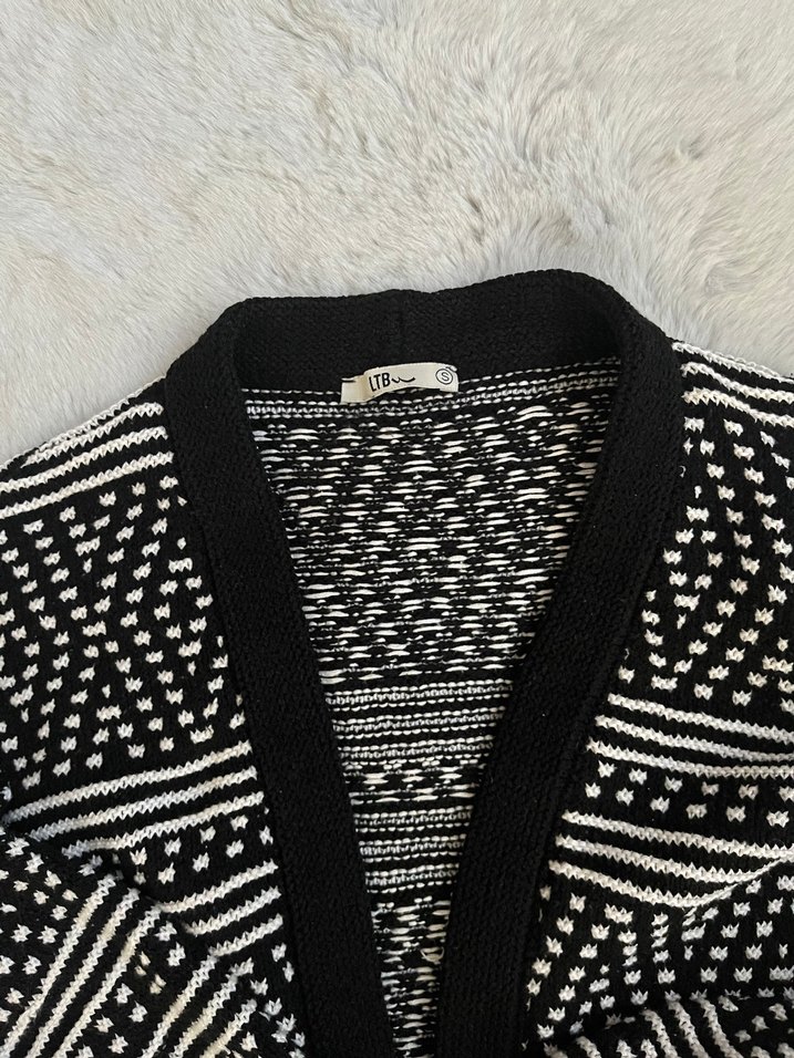 Bohem Siyah Desenli Örgü Kadın Hırka - Görsel 2