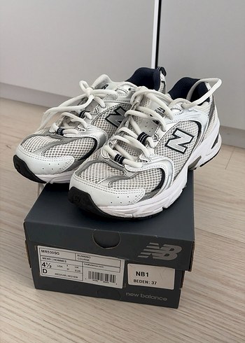 New Balance Beyaz Gri Kadın Spor Ayakkabı