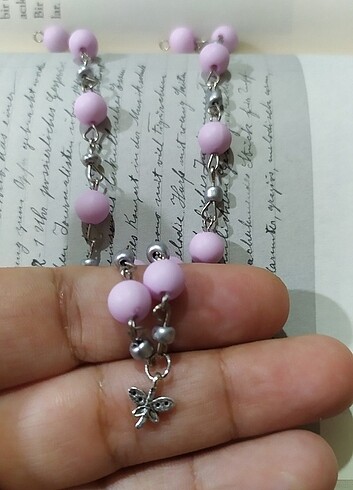 American Vintage Pembe kelebek kolye