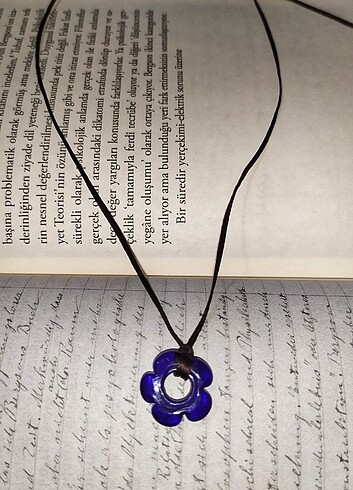 American Vintage Cam çiçek kolye choker