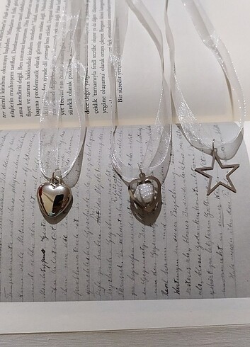 Beyaz tül kurdele kalp yıldız choker