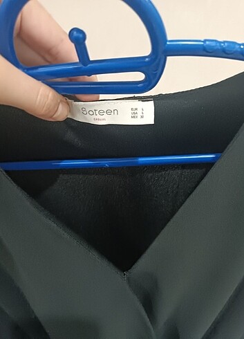 Saten Siyah tül kol şifon elbise 