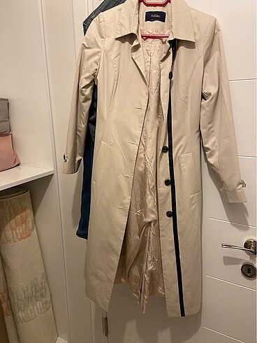 Tuğba&Venn Tuğba trenchcoat ürünü krem rengi