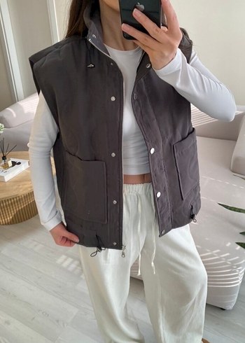 l Beden Gri Düğmeli Yüksek Yaka Kadın Yelek