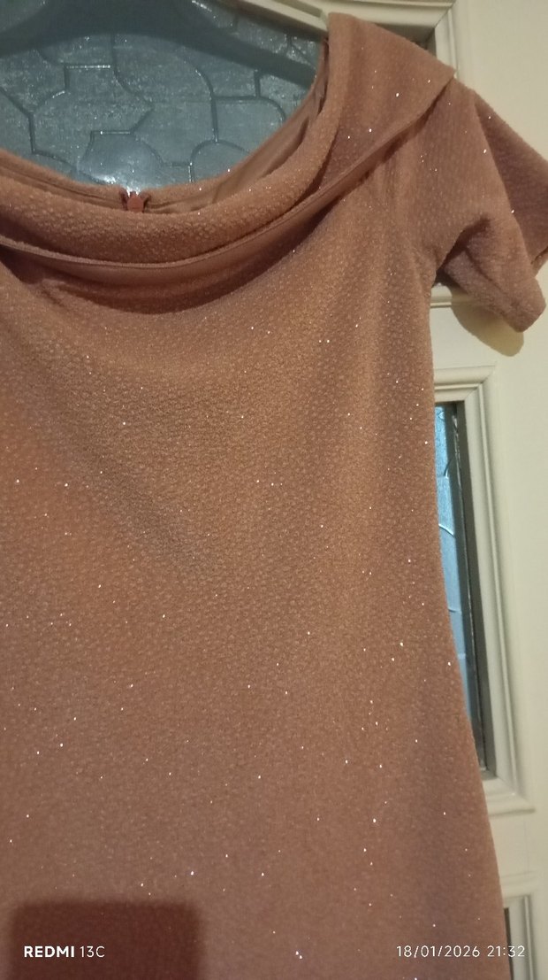 Kısa  Kollu Drapeli Gece Elbisesi - Görsel 3