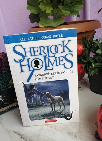 Sharlock HOLMES 
