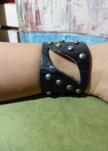 Beden Siyah Yılan Desenli Tokalı Rock Bileklik