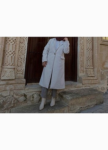 Zara Krem kaşe kaban
