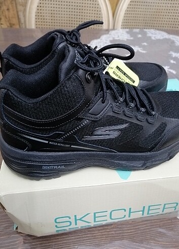 39 Beden siyah Renk Orjinal skechers kadın bot