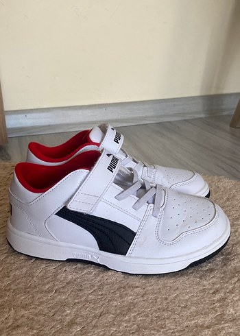 34 Beden Beyaz Puma Erkek Çocuk Spor Ayakkabı
