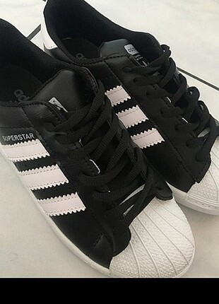 40 Beden siyah Renk Adidas spor ayakkabı siyah