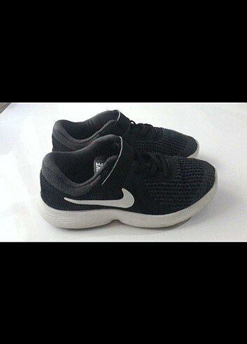 Spor ayakkabi