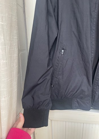 Siyah Fermuarlı Ceket - Görsel 3