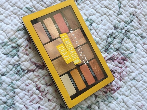 Maybelline far paleti