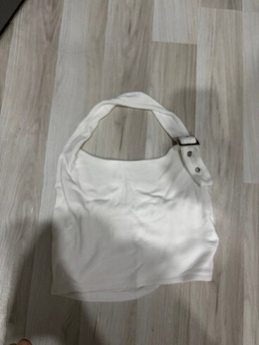 Boyun detaylı bluz