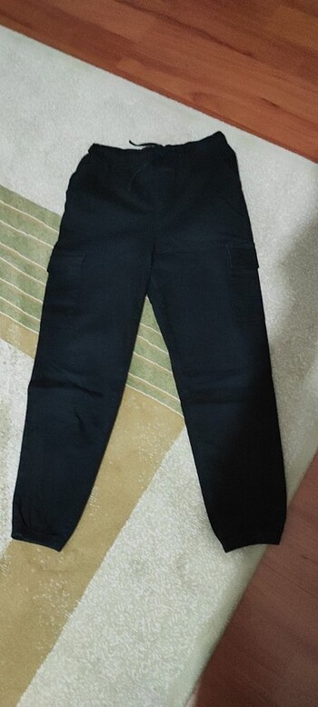 Siyah kargo pantalon