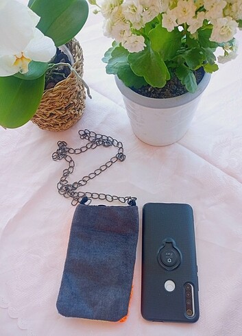 Louis Vuitton Telefon cantasi