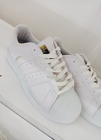 Adidas superstar