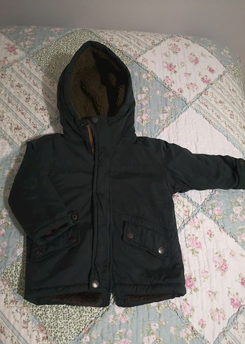 18-24 Ay Beden Siyah Kapüşonlu Erkek Çocuk Mont