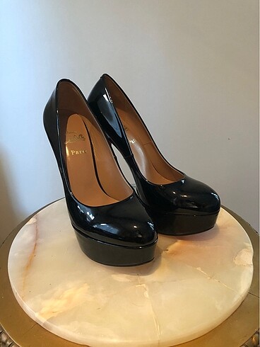 Louboutin Siyah Stiletto