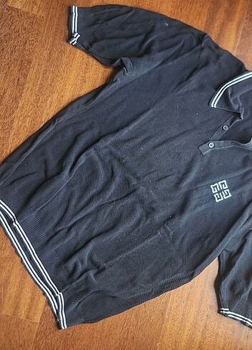 Siyah Polo Yaka